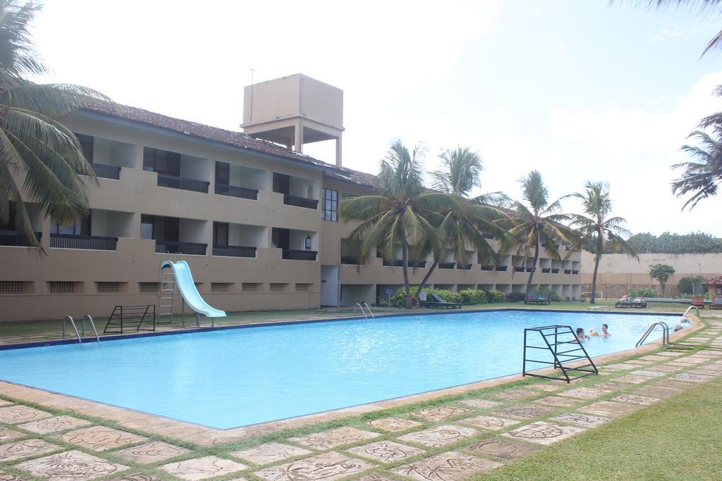 Club Koggala Village Екстериор снимка