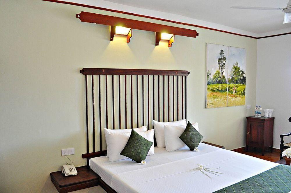 Club Koggala Village Екстериор снимка