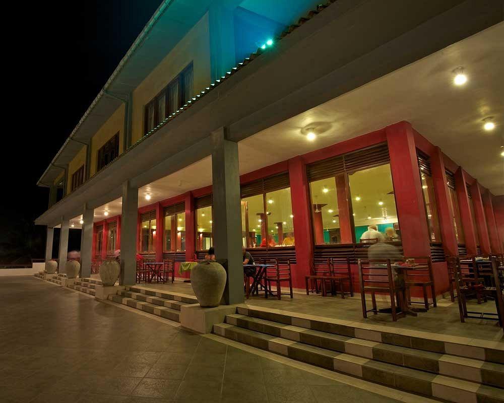 Club Koggala Village Екстериор снимка